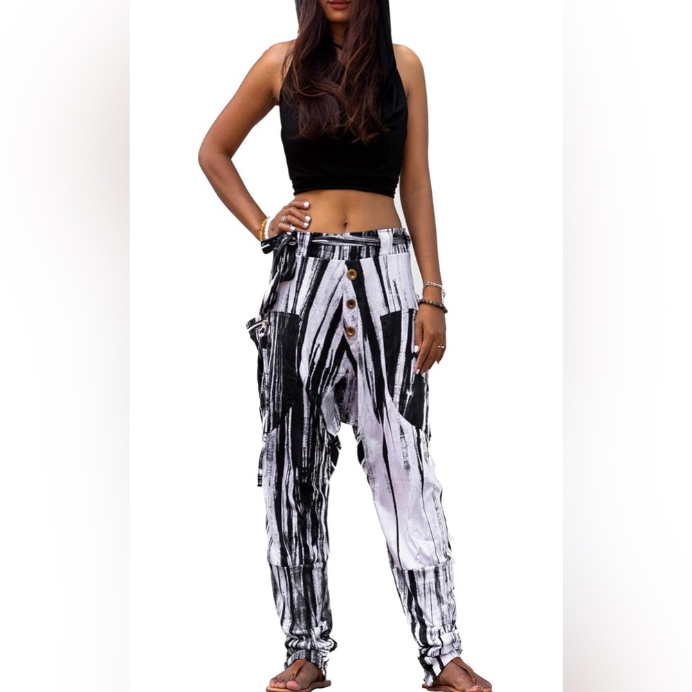 THATUTA 100% cotton fair trade ethical Harlem pants. 🌸